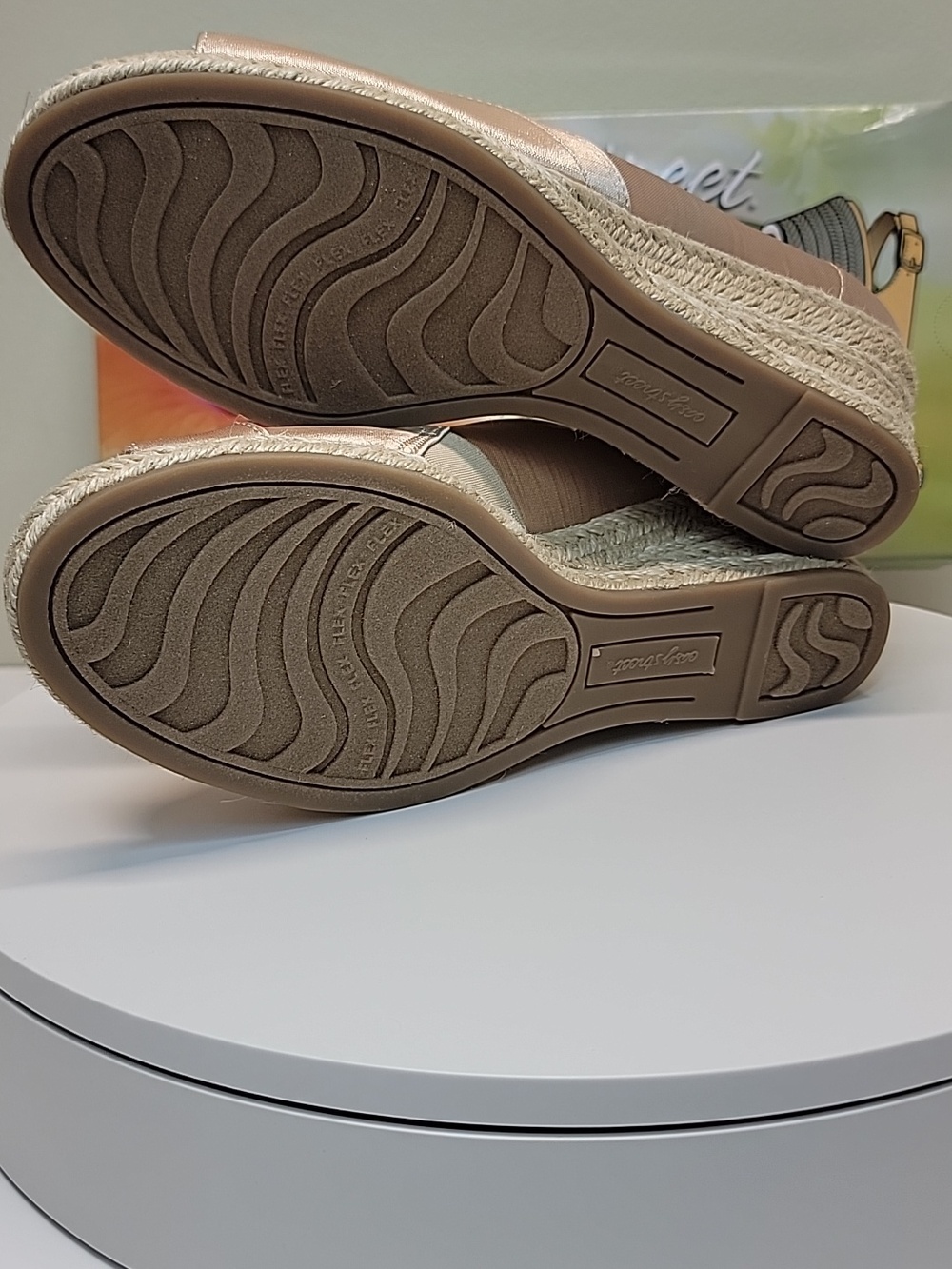 EASY STREET NEW IN BOX SILK PEEP-TOE ESPADRILLE WEDGE SHOES - Picture 10 of 15